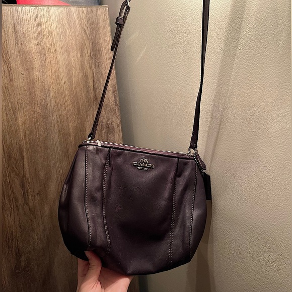 Vintage coach bag 🍇🤍🎧 - Picture 2 of 3